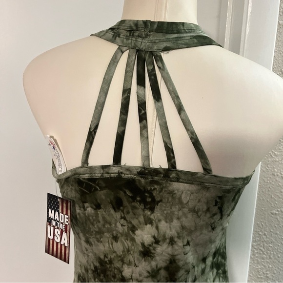 NWT women’s green tie dye cattle head vneck tasseled tank top by Liberty wear - Picture 9 of 9